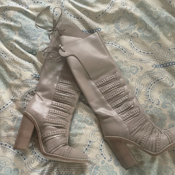 Thakoon knee high boots. Sz 39.5EU (8.5/9US) Dove grey/light beige, lightly worn - Picture 8 of 9